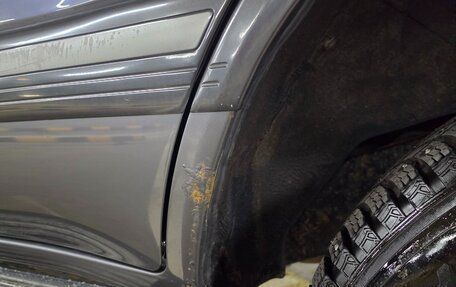 Toyota Land Cruiser 100 рестайлинг 2, 2006 год, 2 690 000 рублей, 16 фотография