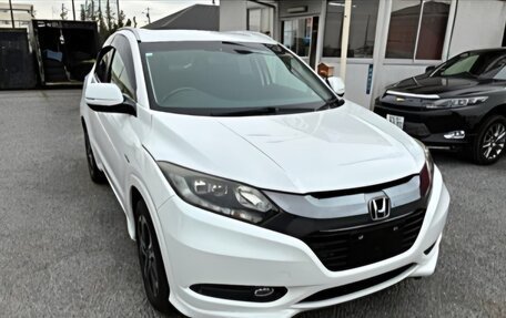 Honda Vezel, 2015 год, 1 000 000 рублей, 1 фотография