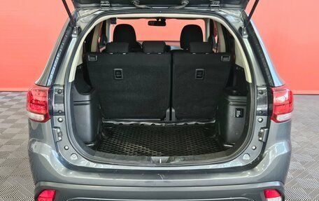 Mitsubishi Outlander III рестайлинг 3, 2018 год, 1 699 000 рублей, 18 фотография