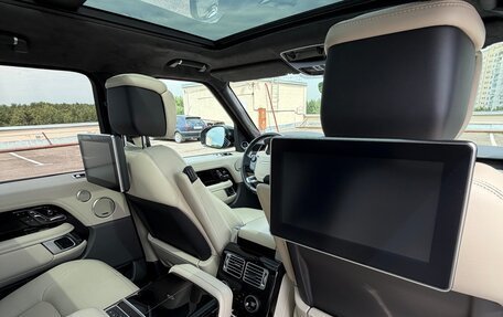 Land Rover Range Rover IV рестайлинг, 2019 год, 7 000 000 рублей, 18 фотография
