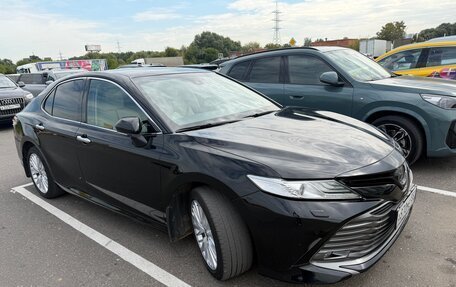 Toyota Camry, 2021 год, 2 700 000 рублей, 5 фотография