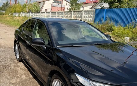 Toyota Camry, 2021 год, 2 700 000 рублей, 8 фотография