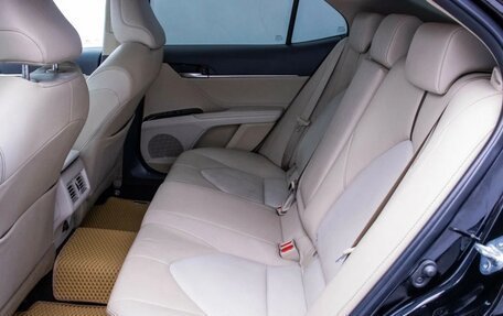 Toyota Camry, 2021 год, 2 700 000 рублей, 11 фотография