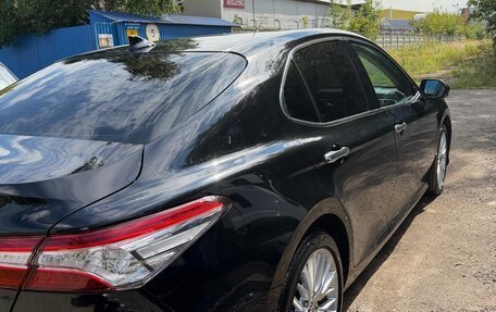 Toyota Camry, 2021 год, 2 700 000 рублей, 23 фотография