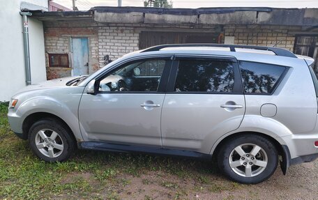 Mitsubishi Outlander III рестайлинг 3, 2011 год, 890 000 рублей, 9 фотография