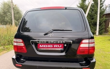 Toyota Land Cruiser 100 рестайлинг 2, 2005 год, 2 600 000 рублей, 8 фотография