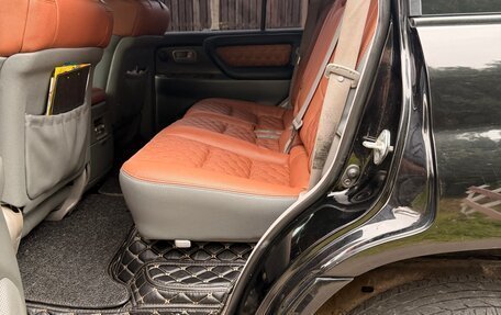 Toyota Land Cruiser 100 рестайлинг 2, 2005 год, 2 600 000 рублей, 9 фотография