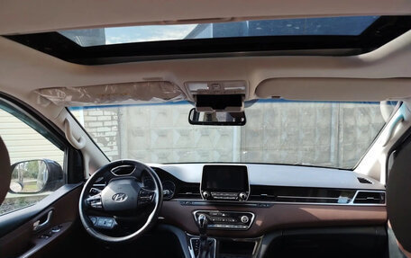 Hyundai Grand Starex Grand Starex I рестайлинг 2, 2020 год, 3 850 000 рублей, 8 фотография
