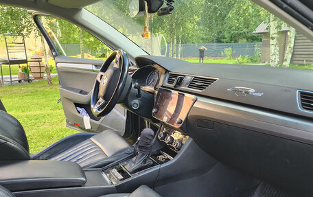 Skoda Superb III рестайлинг, 2017 год, 1 800 000 рублей, 6 фотография
