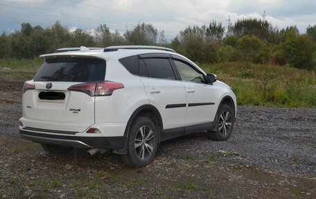 Toyota RAV4, 2016 год, 1 980 000 рублей, 3 фотография