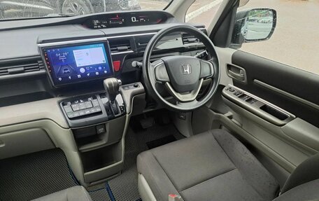 Honda Stepwgn IV, 2016 год, 1 680 000 рублей, 10 фотография