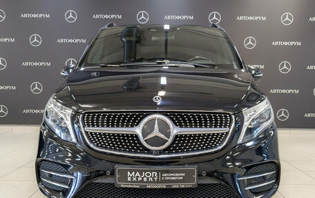 Mercedes-Benz V-Класс, 2022 год, 6 500 000 рублей, 2 фотография