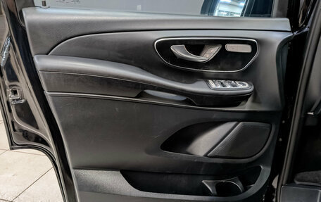 Mercedes-Benz V-Класс, 2022 год, 6 500 000 рублей, 18 фотография