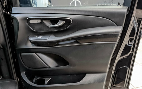 Mercedes-Benz V-Класс, 2022 год, 6 500 000 рублей, 23 фотография
