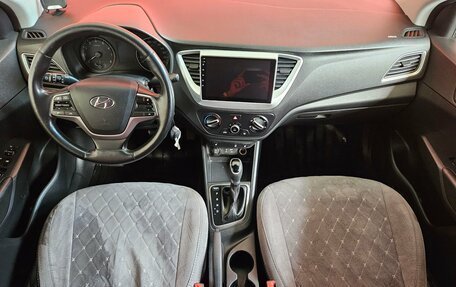 Hyundai Solaris II рестайлинг, 2017 год, 1 269 000 рублей, 9 фотография