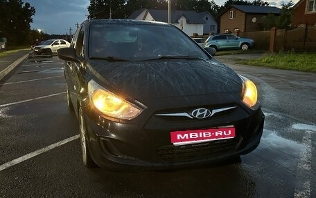 Hyundai Solaris II рестайлинг, 2013 год, 750 000 рублей, 1 фотография