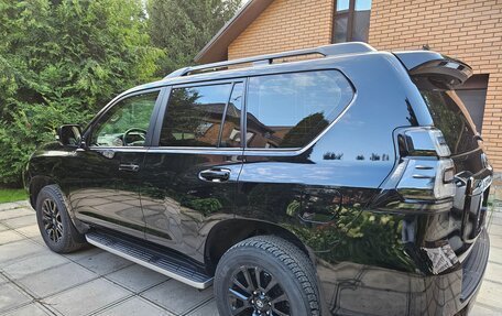 Toyota Land Cruiser Prado 150 рестайлинг 2, 2020 год, 6 190 000 рублей, 5 фотография