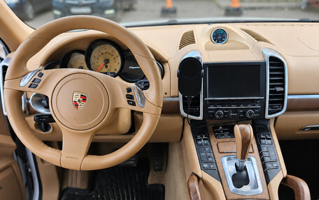 Porsche Cayenne III, 2012 год, 3 000 000 рублей, 2 фотография