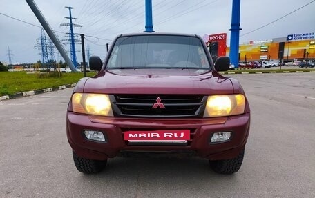 Mitsubishi Pajero III рестайлинг, 2000 год, 820 000 рублей, 3 фотография