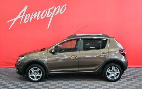 Renault Sandero II рестайлинг, 2022 год, 1 335 000 рублей, 2 фотография