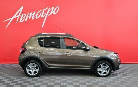 Renault Sandero II рестайлинг, 2022 год, 1 335 000 рублей, 6 фотография