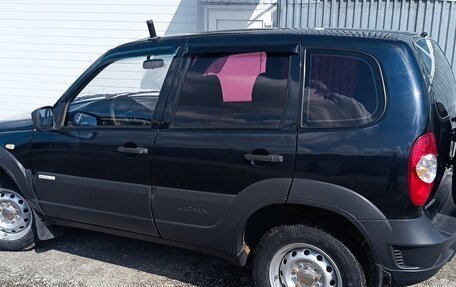 Chevrolet Niva I рестайлинг, 2013 год, 470 000 рублей, 4 фотография