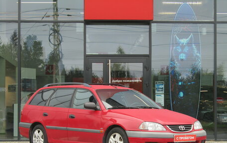 Toyota Avensis III рестайлинг, 2001 год, 390 000 рублей, 3 фотография