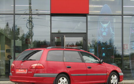Toyota Avensis III рестайлинг, 2001 год, 390 000 рублей, 4 фотография