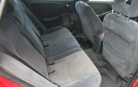 Toyota Avensis III рестайлинг, 2001 год, 390 000 рублей, 16 фотография