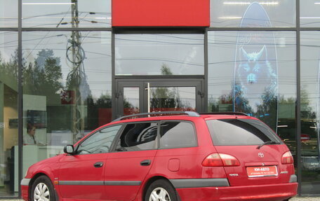 Toyota Avensis III рестайлинг, 2001 год, 390 000 рублей, 6 фотография