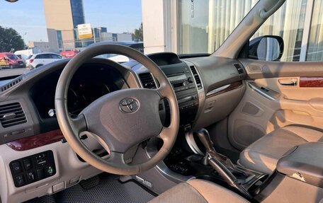 Toyota Land Cruiser Prado 120 рестайлинг, 2003 год, 1 399 000 рублей, 18 фотография