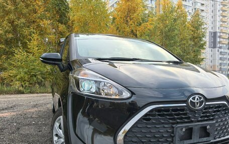 Toyota Sienta II, 2021 год, 1 375 000 рублей, 10 фотография