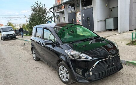 Toyota Sienta II, 2021 год, 1 375 000 рублей, 7 фотография