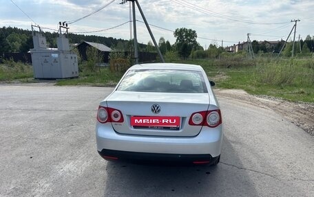 Volkswagen Jetta VI, 2010 год, 490 000 рублей, 3 фотография