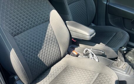 Skoda Rapid I, 2016 год, 1 380 000 рублей, 8 фотография