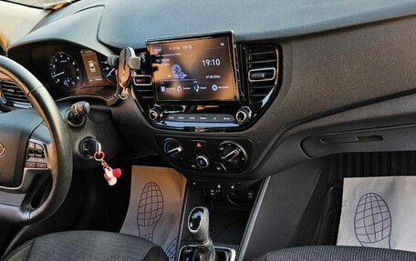 Hyundai Solaris II рестайлинг, 2021 год, 1 700 000 рублей, 6 фотография