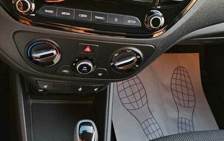 Hyundai Solaris II рестайлинг, 2021 год, 1 700 000 рублей, 7 фотография