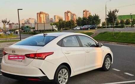 Hyundai Solaris II рестайлинг, 2021 год, 1 700 000 рублей, 4 фотография