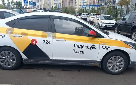 Hyundai Solaris II рестайлинг, 2019 год, 730 000 рублей, 3 фотография