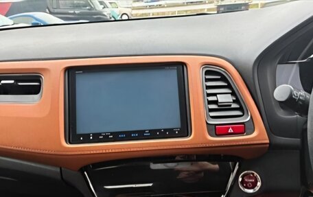 Honda Vezel, 2015 год, 1 000 000 рублей, 8 фотография