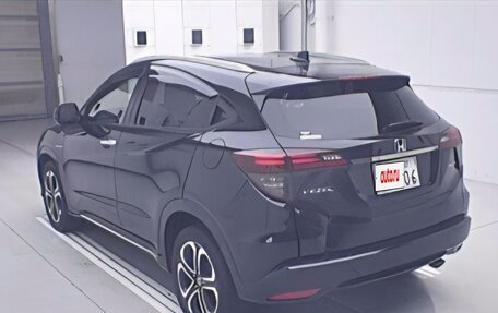 Honda Vezel, 2019 год, 1 100 000 рублей, 2 фотография