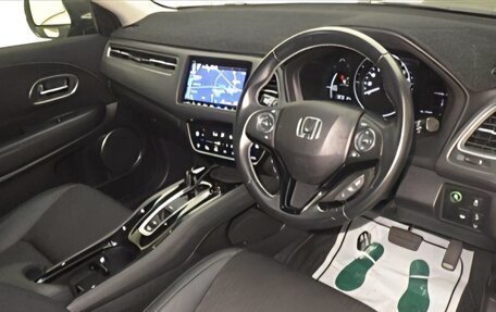 Honda Vezel, 2019 год, 1 100 000 рублей, 3 фотография