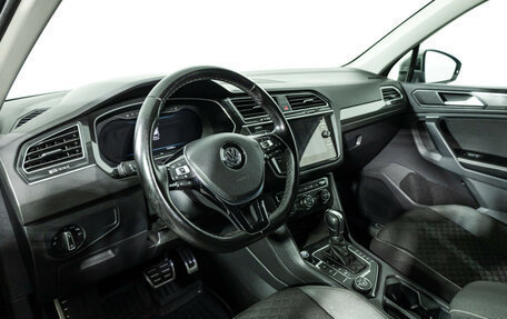 Volkswagen Tiguan II, 2018 год, 2 199 777 рублей, 11 фотография