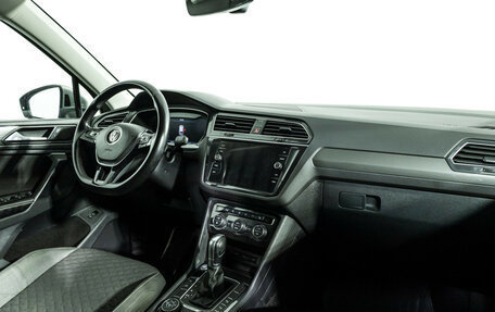 Volkswagen Tiguan II, 2018 год, 2 199 777 рублей, 9 фотография