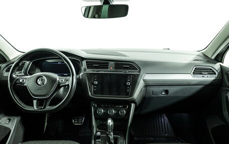 Volkswagen Tiguan II, 2018 год, 2 199 777 рублей, 13 фотография