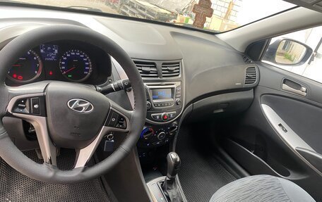Hyundai Solaris II рестайлинг, 2014 год, 935 000 рублей, 14 фотография