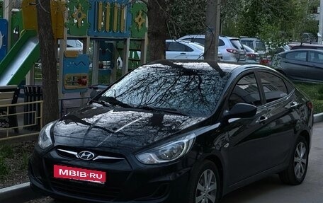 Hyundai Solaris II рестайлинг, 2013 год, 750 000 рублей, 16 фотография