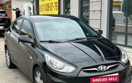 Hyundai Solaris II рестайлинг, 2013 год, 750 000 рублей, 20 фотография