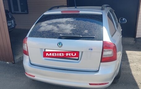 Skoda Octavia, 2011 год, 850 000 рублей, 2 фотография