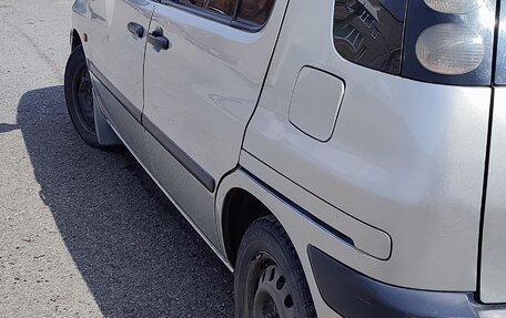 Toyota Raum I, 2000 год, 400 000 рублей, 3 фотография
